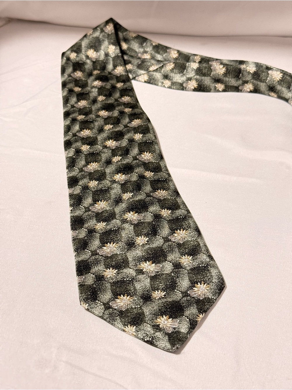 Vintage Arrow Pastime Silk Tie - Grey Gold Floral